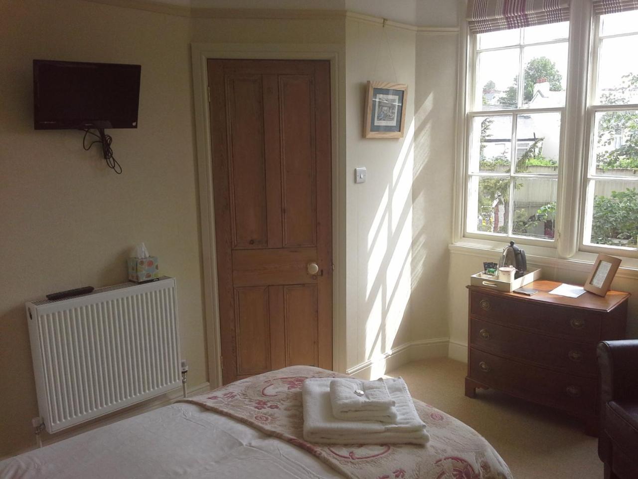 The Old Vicarage B & B Barnstaple Eksteriør billede